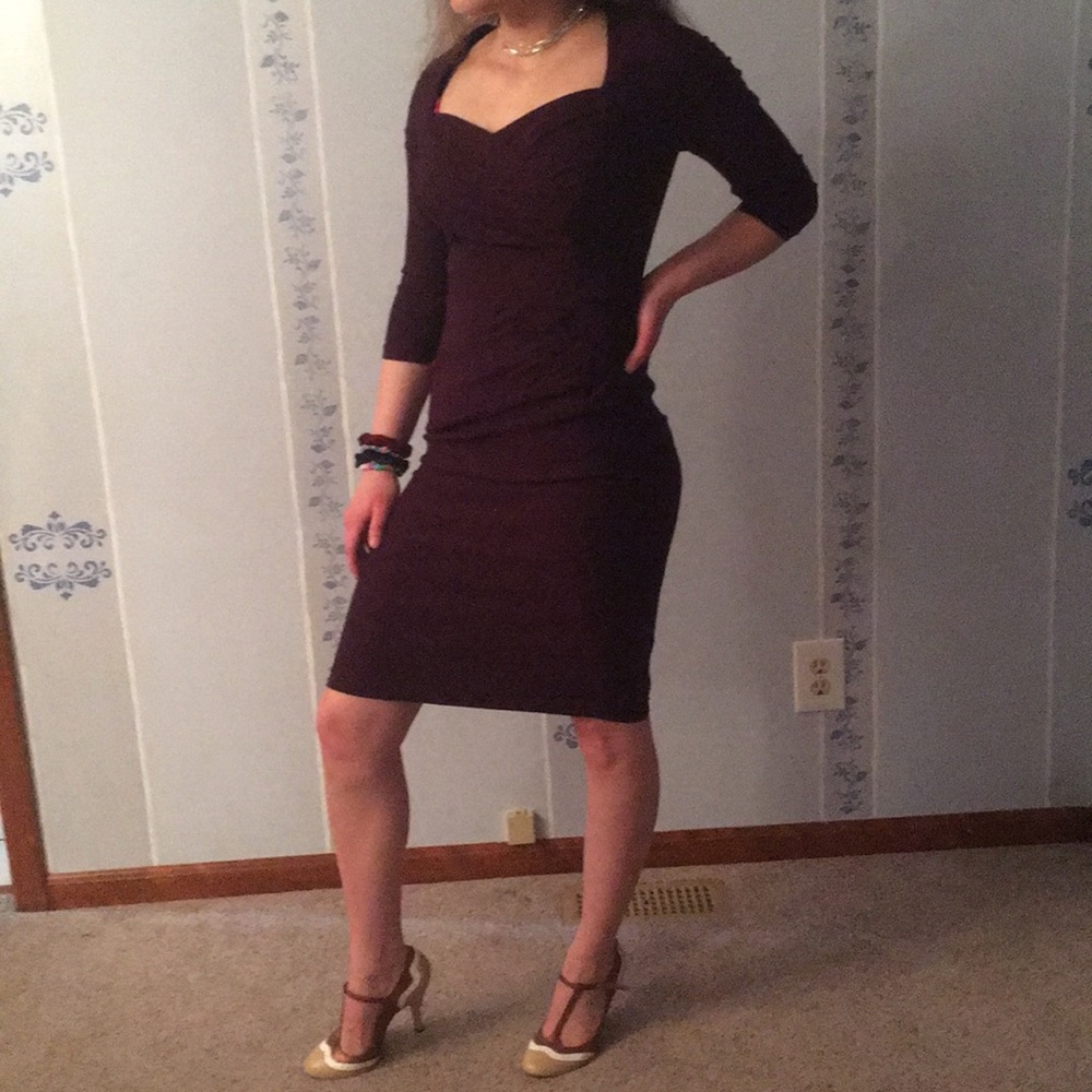 Burgundy bodycon dress